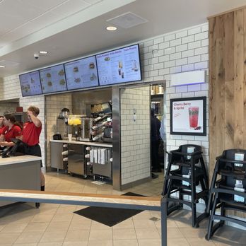 Chick-fil-A - Interior - Fast Food Near Me - Winter Park, Florida