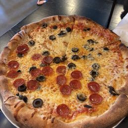Pepperoni & black olives...asked for extra cheese but I don't see any difference between mine and my husband's pizza.