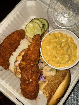 Dave's Hot Chicken by null