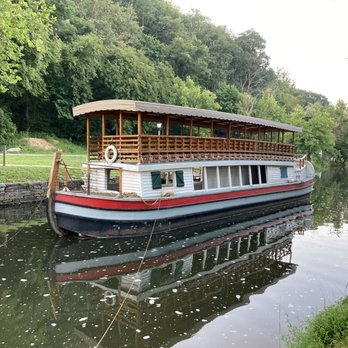 Great Falls Tavern Visitor Center - A canal boat - narrow and tall. Looks too heavy to me! - Visitor Centers Near Me - Potomac, Maryland Great Falls Tavern Visitor Center - A canal boat - narrow and tall. Looks too heavy to me! - Visitor Centers Near Me - Potomac, Maryland