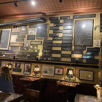 Newsroom Pub - Autographs everywhere - Pubs Near Me - Milwaukee, Wisconsin Newsroom Pub - Autographs everywhere - Pubs Near Me - Milwaukee, Wisconsin