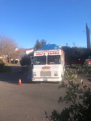 Sal's Tacos and Catering by null
