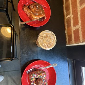 Archetype Coffee - Donut and caramel roll - Coffee Roasteries Near Me - Omaha, Nebraska