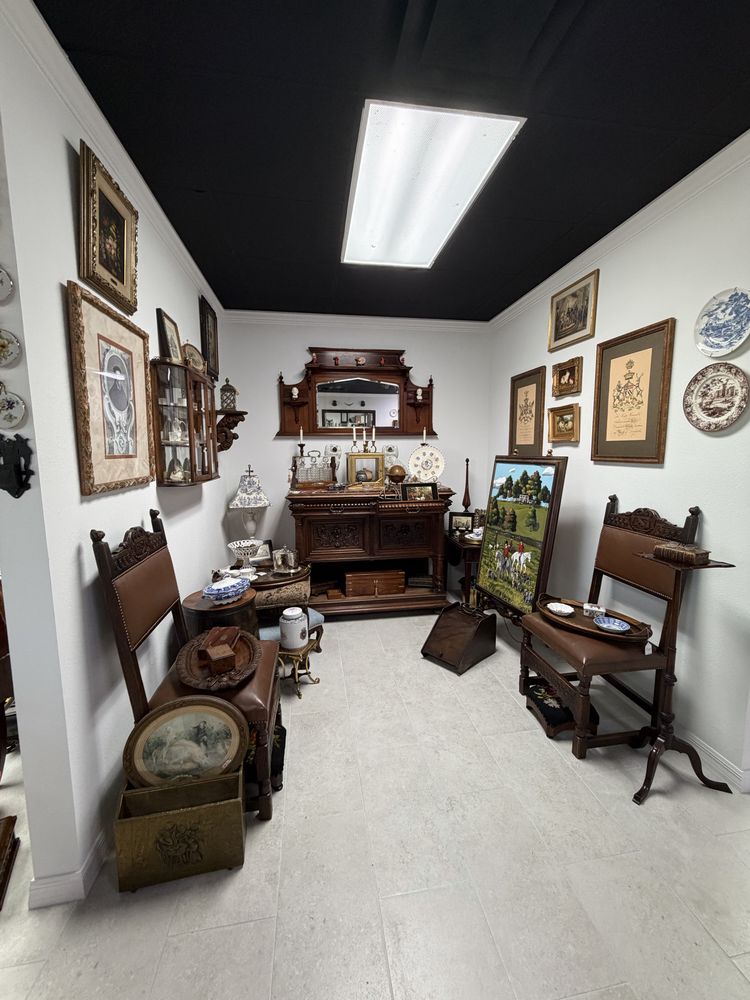 Kenilworth Antiques and Decor Image