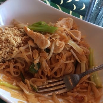 Chao Phra Ya - Pad Thai noodles with chicken - Thai Near Me - Herndon, Virginia Chao Phra Ya - Pad Thai noodles with chicken - Thai Near Me - Herndon, Virginia