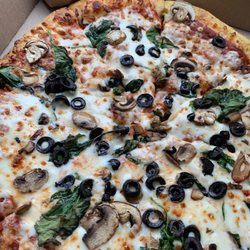Domino's - Traditional crust