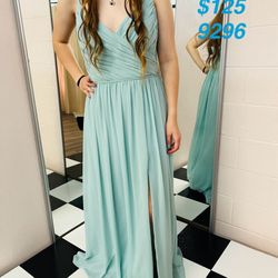 Sewing Shack - Size 14 dress in Topeka kansas