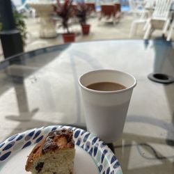 Amethyst Beach Motel - Complimentary morning coffee and muffins !