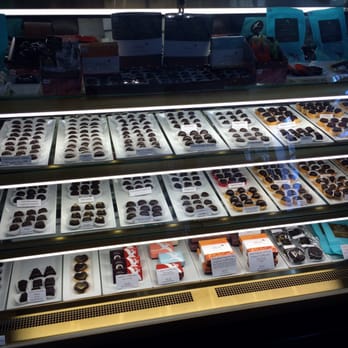 Choco le'a - Chocolatiers & Shops Near Me - Honolulu, Hawaii