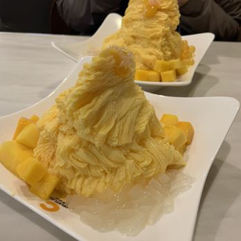 C Fruit Life - Mango Snowdae - Desserts Near Me - Boston, Massachusetts C Fruit Life - Mango Snowdae - Desserts Near Me - Boston, Massachusetts