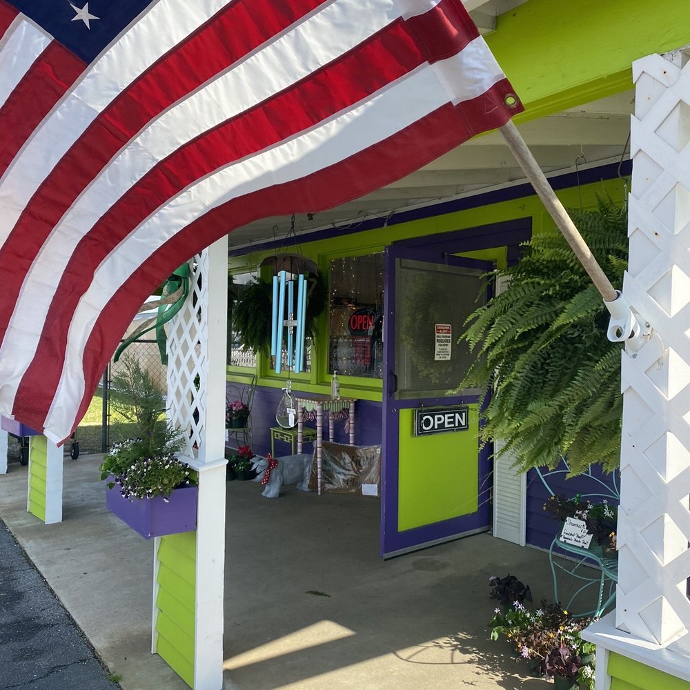 Plant Place - Entrance - Nurseries & Gardening Near Me - Wilmington, North Carolina Plant Place - Entrance - Nurseries & Gardening Near Me - Wilmington, North Carolina