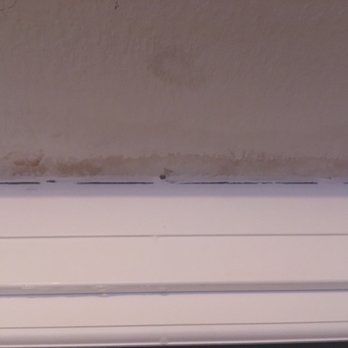 Accent Southwest Windows & Doors - Top of window 3. I'm no expert, but could one problem have been not enough caulking??? More pics to come. Stay tuned. - Windows Installation Near Me - Albuquerque, New Mexico