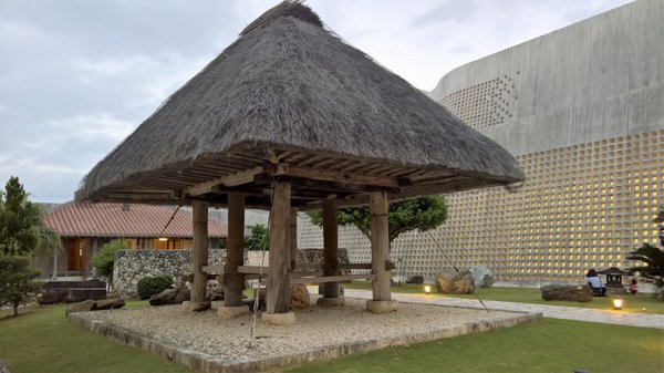 Okinawa Prefectural Museum and Art Museum (Okimyu) by null