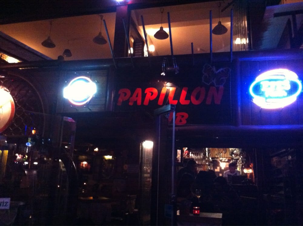 Papillon Pub