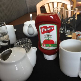 Clock Tower Inn Pub & Bistro - And they feature Canadian French's Ketchup ! Great move ! - Bistros Near Me - Strathroy, Ontario