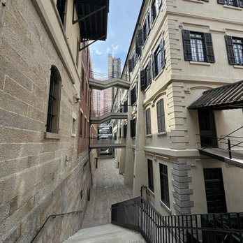 前中區警署 - Arts & Entertainment Near Me - Hong Kong, HK 前中區警署 - Arts & Entertainment Near Me - Hong Kong, HK