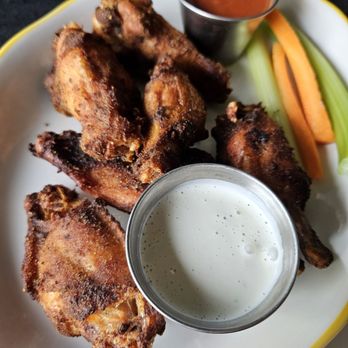 The Dutch - Half order of smoked wings - American Near Me - Saugerties, New York