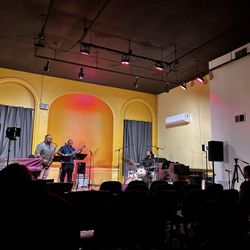An Die Musik - A band that I seen last night for Mother's Day.