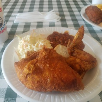 Gus's World Famous Fried Chicken - My friend's 2-piece white with cole slaw and baked beans. She loved the cole slaw, but thought the beans were meh.. - Chicken Shop Near Me - Chamblee, Georgia Gus's World Famous Fried Chicken - My friend's 2-piece white with cole slaw and baked beans. She loved the cole slaw, but thought the beans were meh.. - Chicken Shop Near Me - Chamblee, Georgia