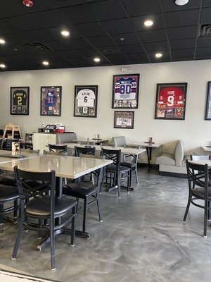 Hatorando Sushi and Sports Bar by null