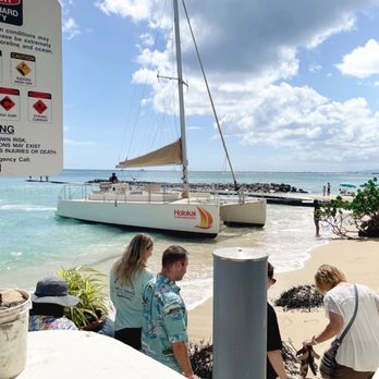Holokai Catamaran - Boating Near Me - Honolulu, Hawaii