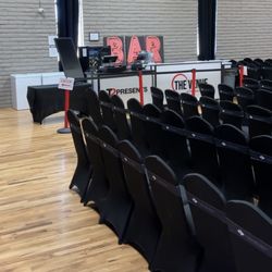 The Venue at the Canyon House - They have a bar where drinks can be purchased (no outside food or drink)