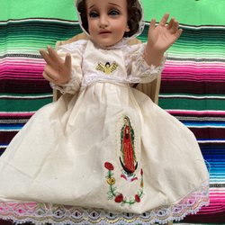 Artesanias Ramos - Niño Dios con vestido de la Virgen de Guadalupe