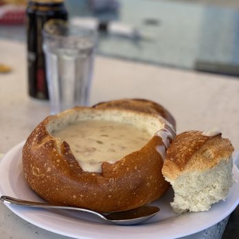 Paradise Beach Grille - New England Clam Chowder Soup - New American Near Me - Capitola, California Paradise Beach Grille - New England Clam Chowder Soup - New American Near Me - Capitola, California