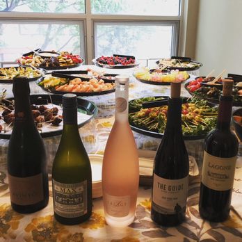 Windy City Wine Guy - Windy City Wine Guy recommended worldly wines paired with Blue Plate Catering- great combo! - Party & Event Planning Near Me Windy City Wine Guy - Windy City Wine Guy recommended worldly wines paired with Blue Plate Catering- great combo! - Party & Event Planning Near Me