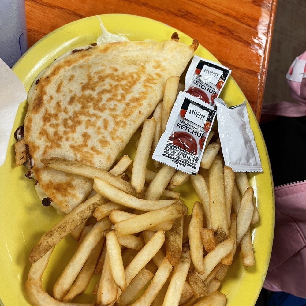 Agave Mexican Restaurant - Kids Quesadilla - Tex-Mex Near Me - Mayer, Minnesota