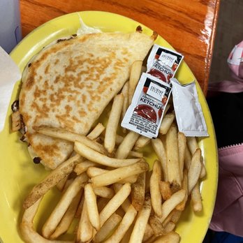 Agave Mexican Restaurant - Kids Quesadilla - Tex-Mex Near Me - Mayer, Minnesota Agave Mexican Restaurant - Kids Quesadilla - Tex-Mex Near Me - Mayer, Minnesota