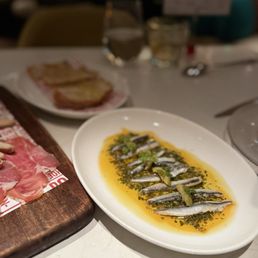 Anchovies w/pan de Cristal Anchovies w/pan de Cristal