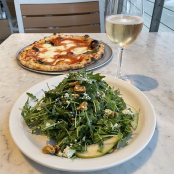 Live Fire Pizza - Arugula salad. Margherita Pizza. Sparkling pink wine - Pizza Near Me - Napa, California Live Fire Pizza - Arugula salad. Margherita Pizza. Sparkling pink wine - Pizza Near Me - Napa, California