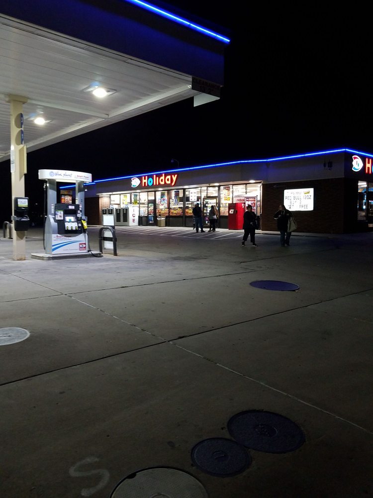 HOLIDAY GAS STATION 701 Broadway Ave N, Rochester, Minnesota Gas