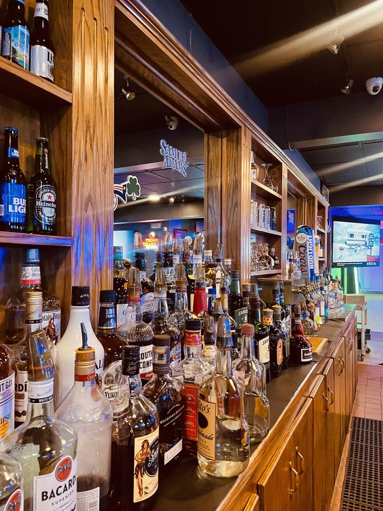 Grand Slam Pizza and Bar