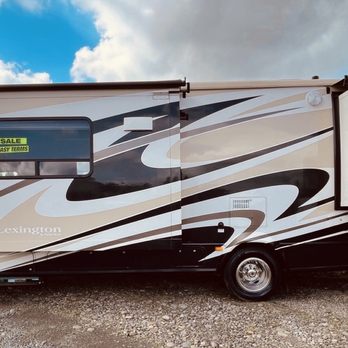Dee's Mobile RV Service - All slides were open as he went through vehicle - RV Repair Near Me