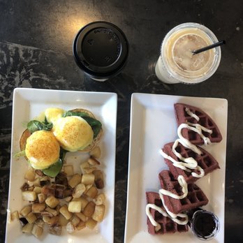 Daily Jam - Breakfast & Brunch Restaurant - Farmers Market Benedict and Red Velvet Waffles - New American Near Me - Tempe, Arizona