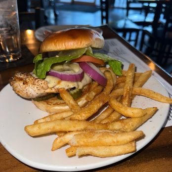 B&B Social - Chicken Sandwich - American Near Me - Canton, Georgia