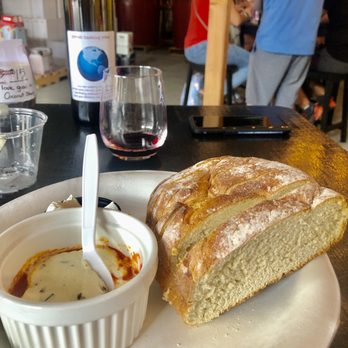 OENO Winemaking - Sourdough bread and tomato basil goat cheese - Wineries Near Me - Kailua, Hawaii