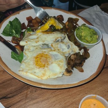 Brunches at The Pointe - Garden Bowl - Breakfast & Brunch Near Me - Wilmington, North Carolina Brunches at The Pointe - Garden Bowl - Breakfast & Brunch Near Me - Wilmington, North Carolina