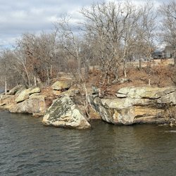 Claremore Lake Park - Pretty scenery