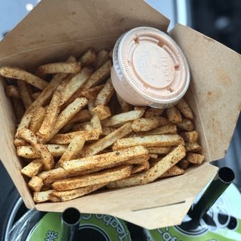 Teabo Café - Cajun fries - Cafes Near Me - Davis, California