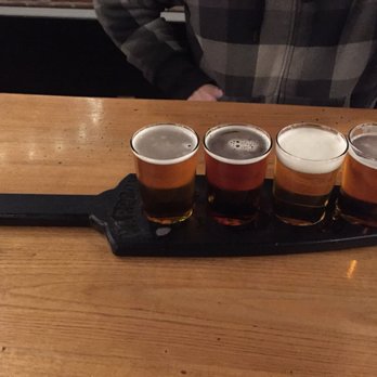 Harpoon Brewery - IPA flight - Breweries Near Me - Boston, Massachusetts