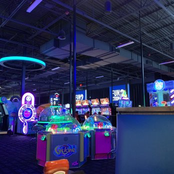 Dave & Buster's Auburn - King - Inside D&B. - American Near Me - Auburn, Washington