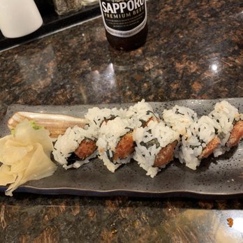 Fuji Japanese Restaurant - Spicy Tuna Roll - Sushi Bars Near Me - Longview, Texas