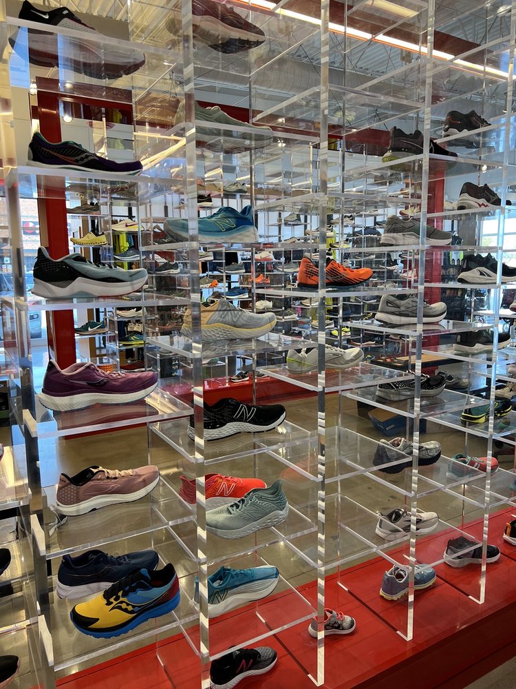 RED COYOTE RUNNING AND FITNESS EDMOND Updated May 2024 17 Photos