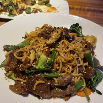 Yard House - Spicy Beef Garlic Noodles - New American Near Me - Sacramento, California Yard House - Spicy Beef Garlic Noodles - New American Near Me - Sacramento, California