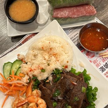 Vietnam Kitchen - Com tam shrimp and beef - Vietnamese Near Me - Arcadia, California Vietnam Kitchen - Com tam shrimp and beef - Vietnamese Near Me - Arcadia, California