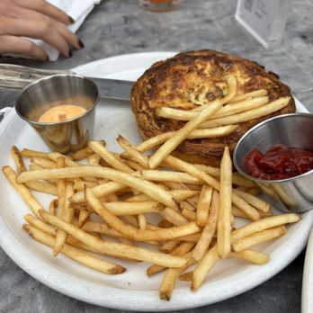 Zinqué - Quiche Lorraine - French Near Me - Malibu, California Zinqué - Quiche Lorraine - French Near Me - Malibu, California