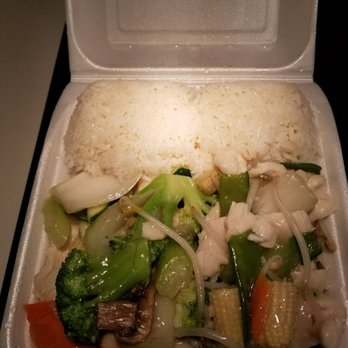 JJ Chinese Express - Small Chicken Chop Suey - Chinese Near Me - Long Beach, California JJ Chinese Express - Small Chicken Chop Suey - Chinese Near Me - Long Beach, California